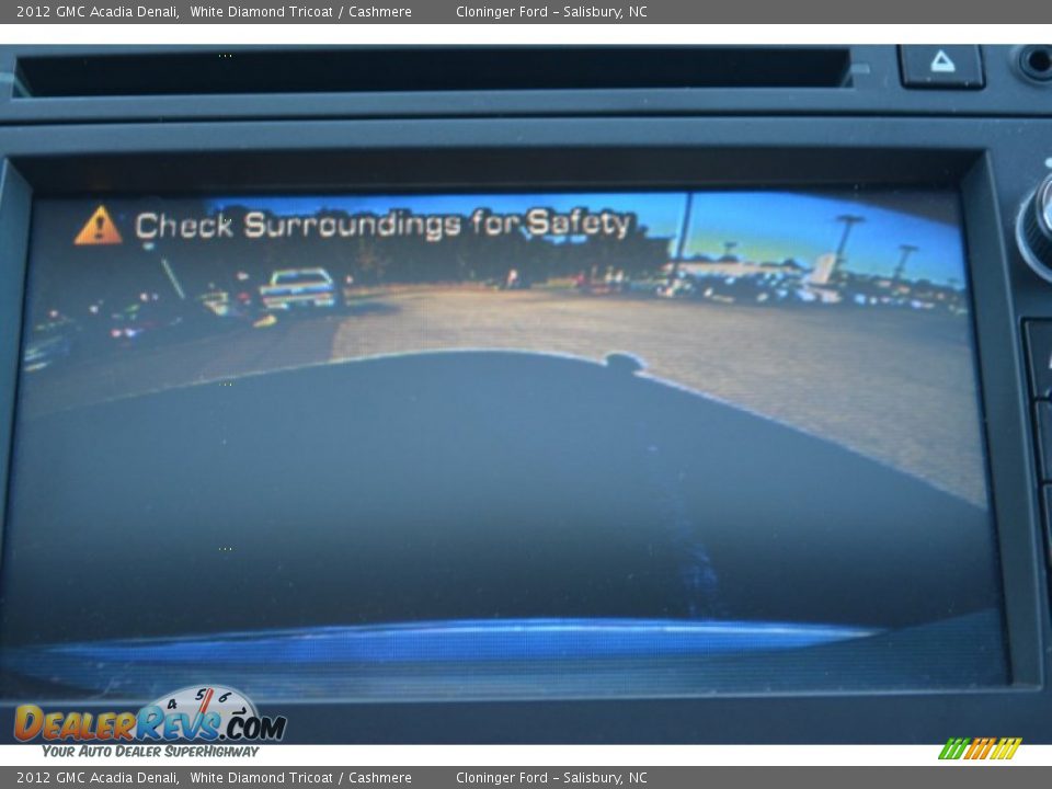 2012 GMC Acadia Denali White Diamond Tricoat / Cashmere Photo #25