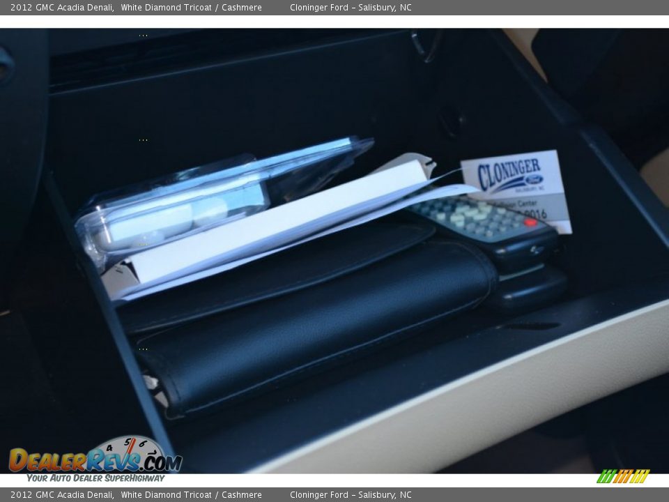 2012 GMC Acadia Denali White Diamond Tricoat / Cashmere Photo #36