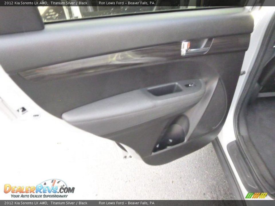 2012 Kia Sorento LX AWD Titanium Silver / Black Photo #13