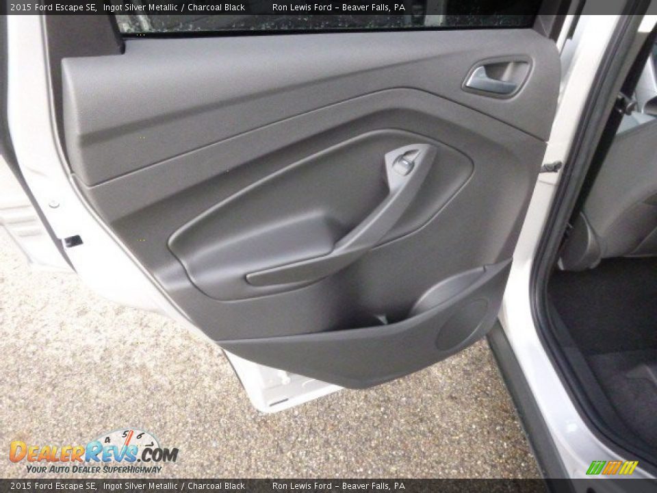 2015 Ford Escape SE Ingot Silver Metallic / Charcoal Black Photo #13