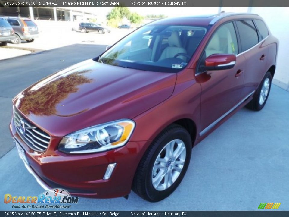 2015 Volvo XC60 T5 Drive-E Flamenco Red Metallic / Soft Beige Photo #3