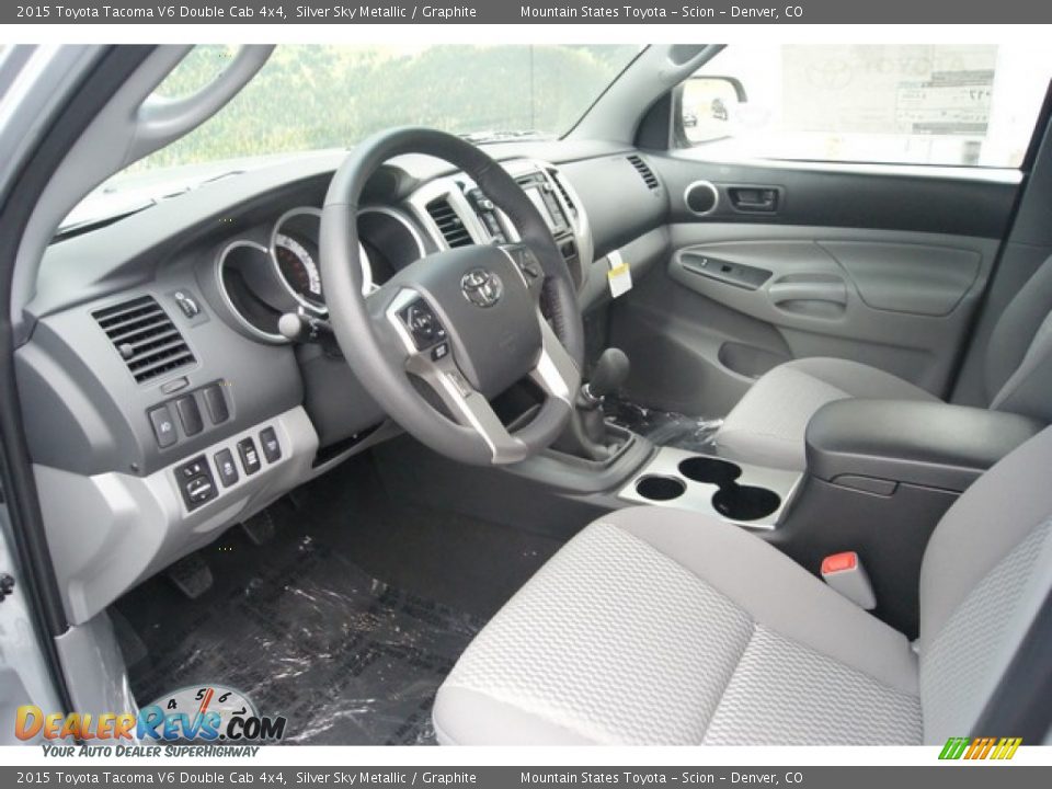 2015 Toyota Tacoma V6 Double Cab 4x4 Silver Sky Metallic / Graphite Photo #5