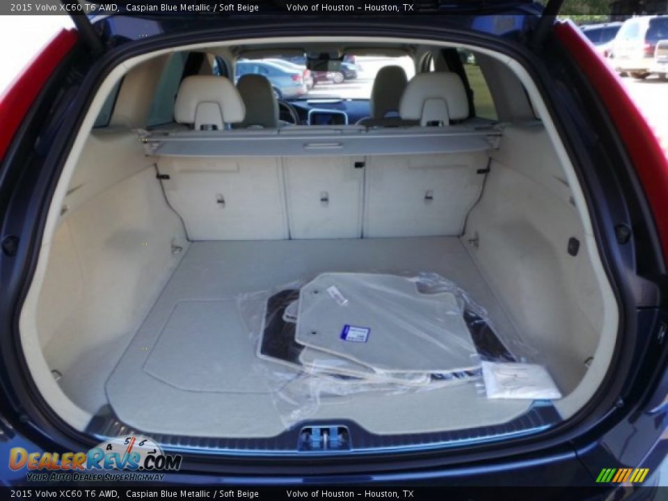 2015 Volvo XC60 T6 AWD Caspian Blue Metallic / Soft Beige Photo #28