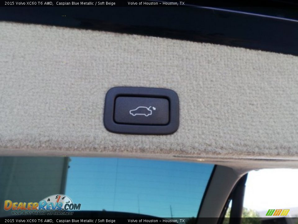 2015 Volvo XC60 T6 AWD Caspian Blue Metallic / Soft Beige Photo #29