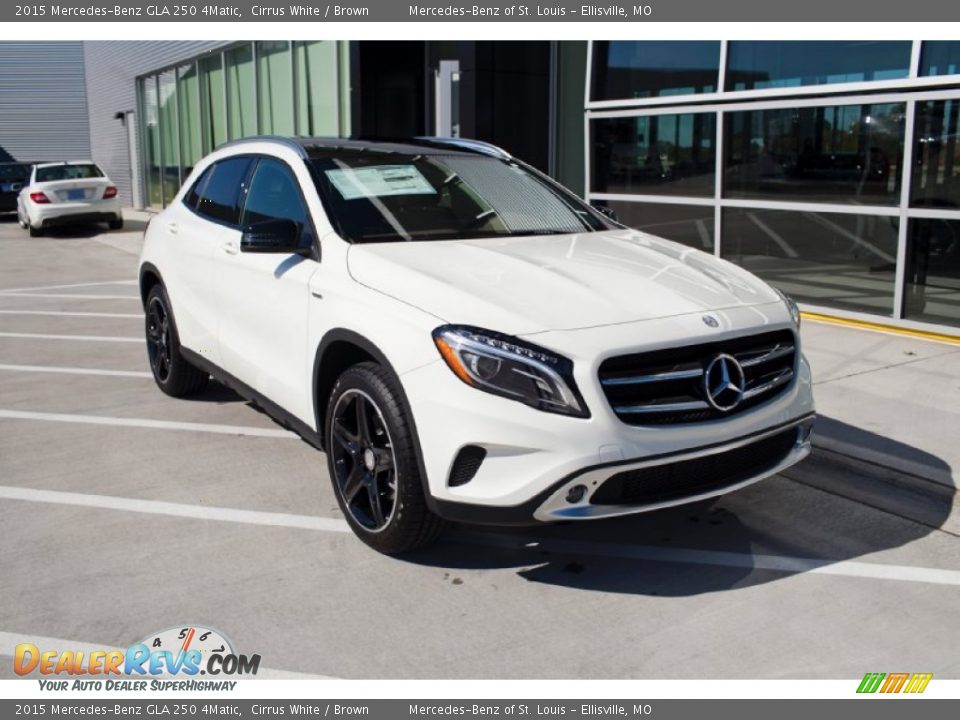 Front 3/4 View of 2015 Mercedes-Benz GLA 250 4Matic Photo #1