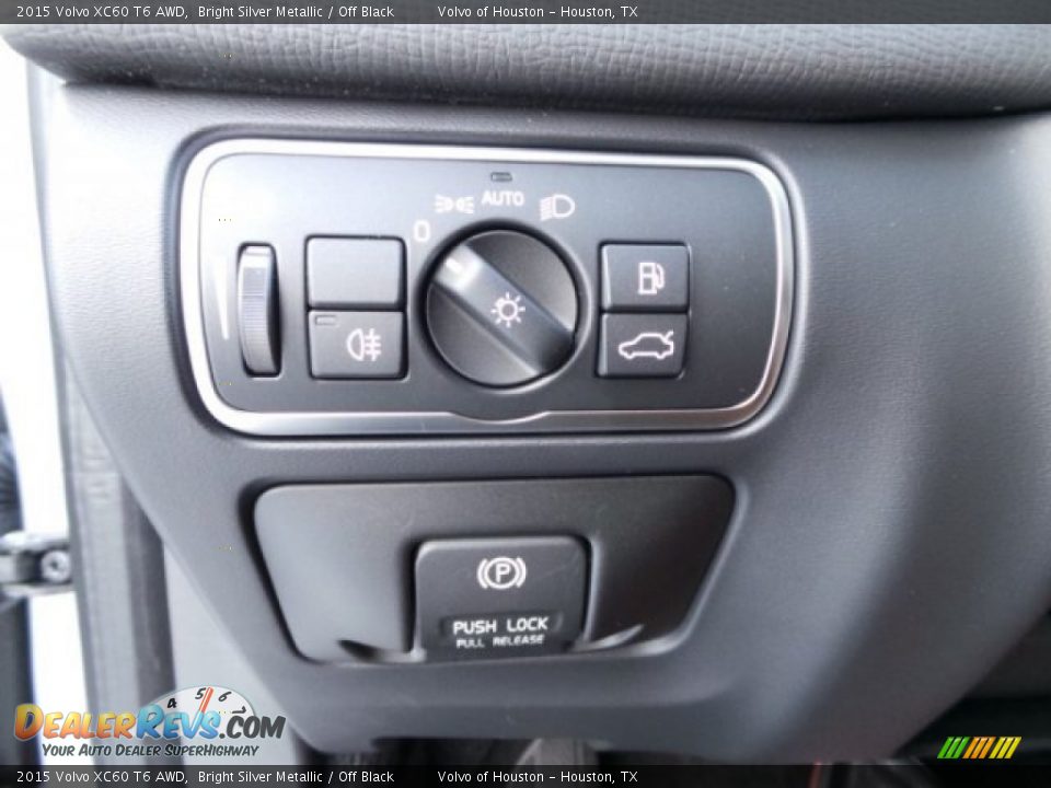 Controls of 2015 Volvo XC60 T6 AWD Photo #21