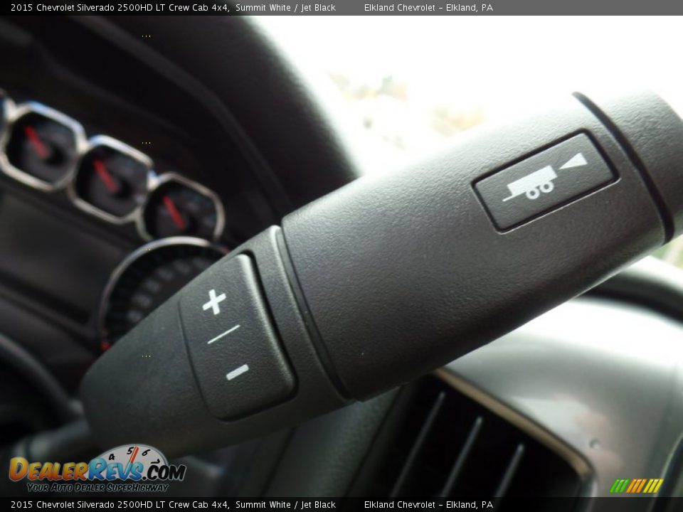 2015 Chevrolet Silverado 2500HD LT Crew Cab 4x4 Summit White / Jet Black Photo #23