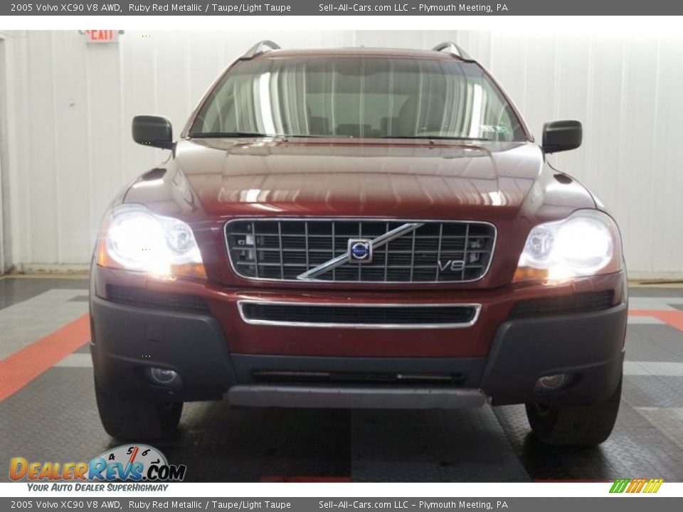 2005 Volvo XC90 V8 AWD Ruby Red Metallic / Taupe/Light Taupe Photo #4