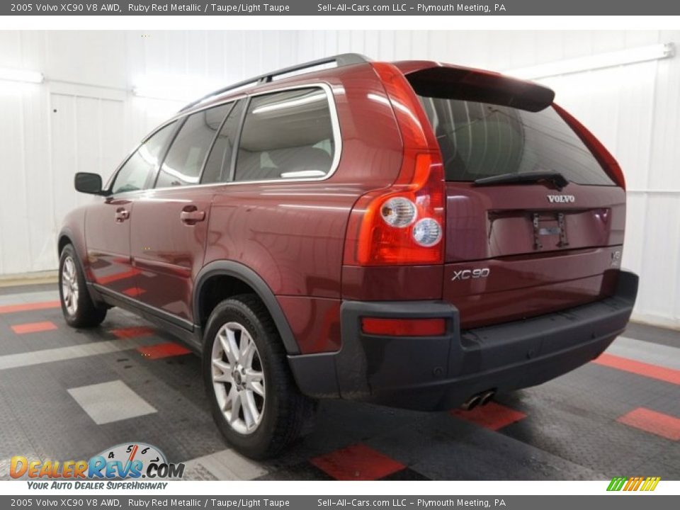 2005 Volvo XC90 V8 AWD Ruby Red Metallic / Taupe/Light Taupe Photo #10