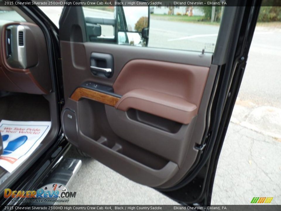 Door Panel of 2015 Chevrolet Silverado 2500HD High Country Crew Cab 4x4 Photo #22