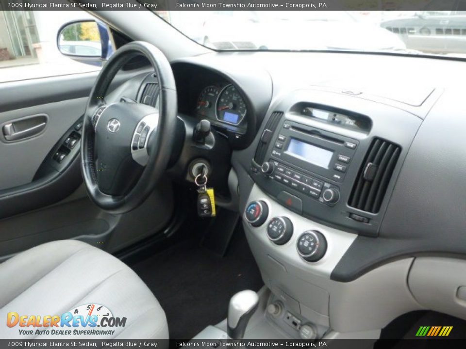 2009 Hyundai Elantra SE Sedan Regatta Blue / Gray Photo #3