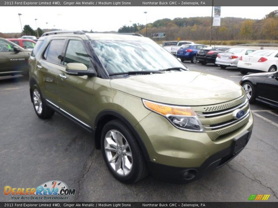 Front 3/4 View of 2013 Ford Explorer Limited 4WD Photo #3