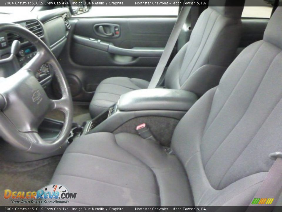 2004 Chevrolet S10 LS Crew Cab 4x4 Indigo Blue Metallic / Graphite Photo #9