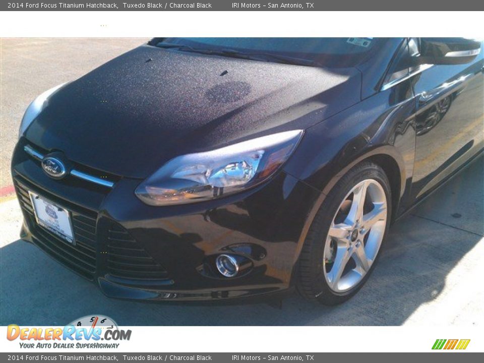 2014 Ford Focus Titanium Hatchback Tuxedo Black / Charcoal Black Photo #2