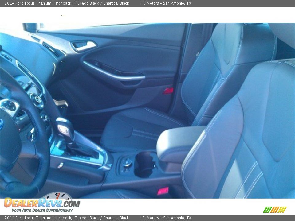 2014 Ford Focus Titanium Hatchback Tuxedo Black / Charcoal Black Photo #16
