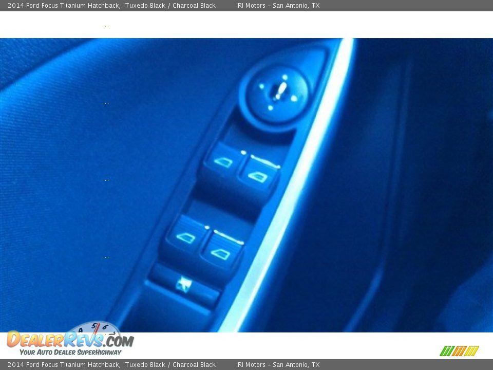 2014 Ford Focus Titanium Hatchback Tuxedo Black / Charcoal Black Photo #18