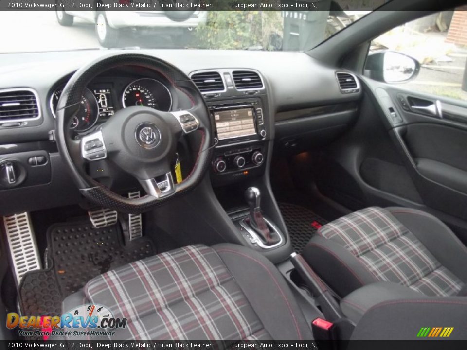 2010 Volkswagen GTI 2 Door Deep Black Metallic / Titan Black Leather Photo #9