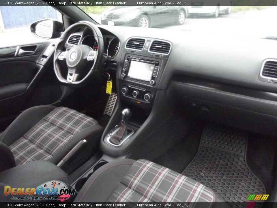2010 Volkswagen GTI 2 Door Deep Black Metallic / Titan Black Leather Photo #12