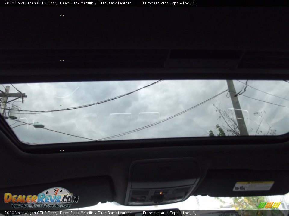2010 Volkswagen GTI 2 Door Deep Black Metallic / Titan Black Leather Photo #28