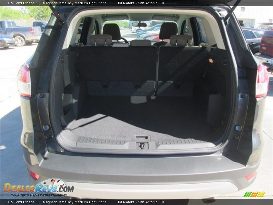 2015 Ford Escape SE Magnetic Metallic / Medium Light Stone Photo #11