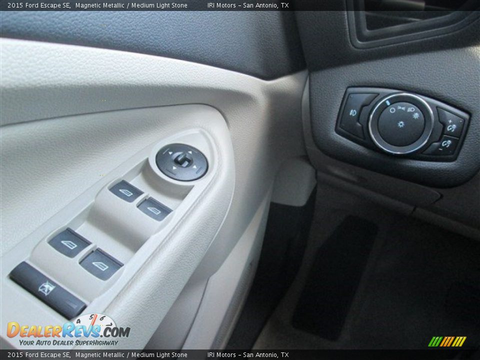 2015 Ford Escape SE Magnetic Metallic / Medium Light Stone Photo #26