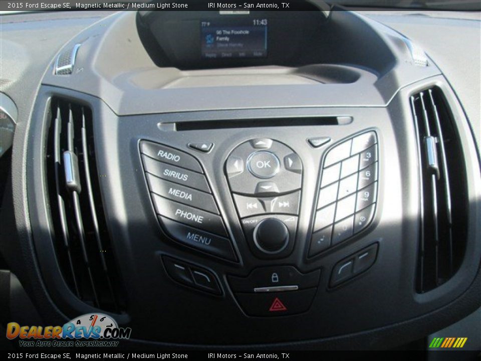 2015 Ford Escape SE Magnetic Metallic / Medium Light Stone Photo #33