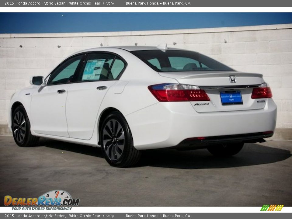 2015 Honda Accord Hybrid Sedan White Orchid Pearl / Ivory Photo #2