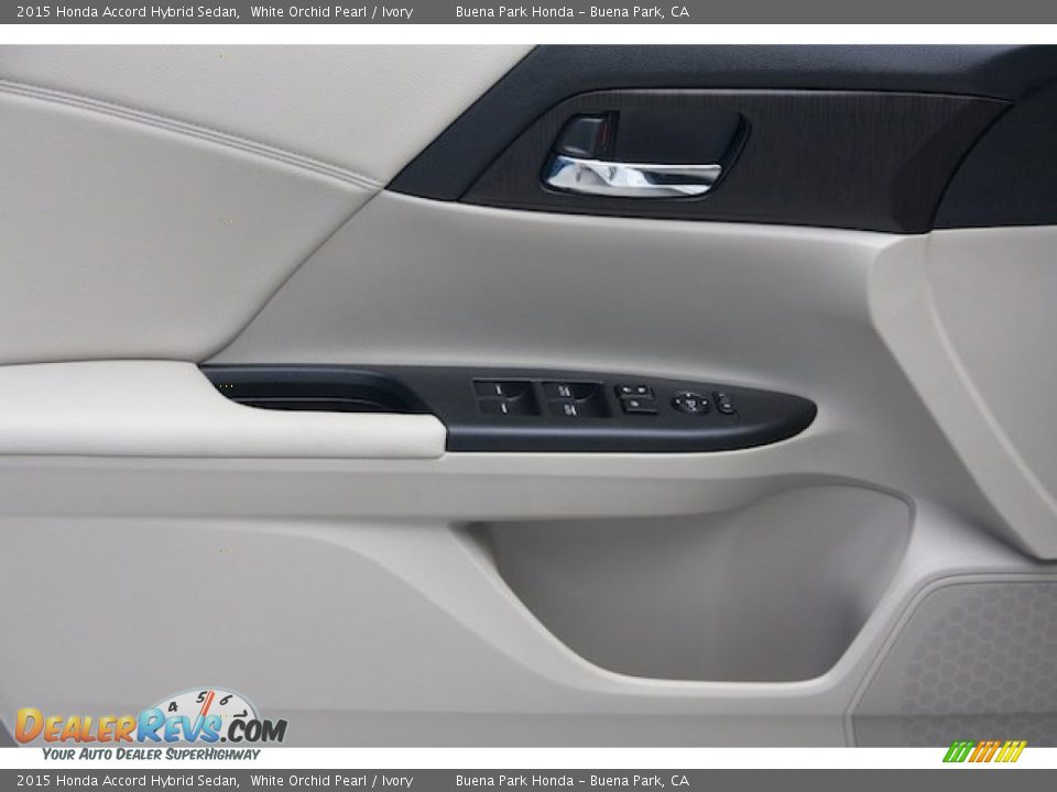 2015 Honda Accord Hybrid Sedan White Orchid Pearl / Ivory Photo #12