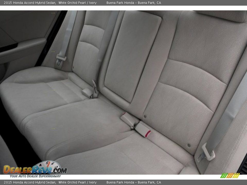 2015 Honda Accord Hybrid Sedan White Orchid Pearl / Ivory Photo #19