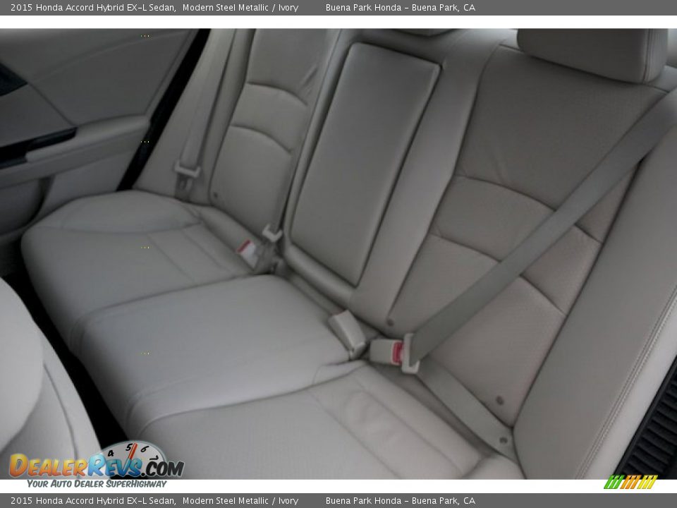 2015 Honda Accord Hybrid EX-L Sedan Modern Steel Metallic / Ivory Photo #18