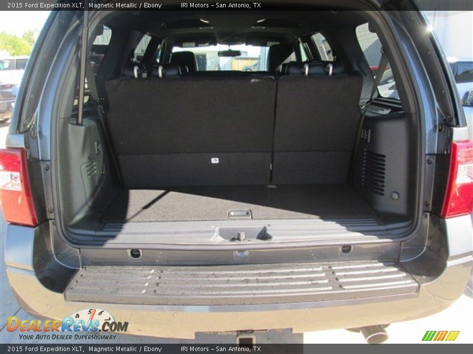 2015 Ford Expedition XLT Magnetic Metallic / Ebony Photo #15