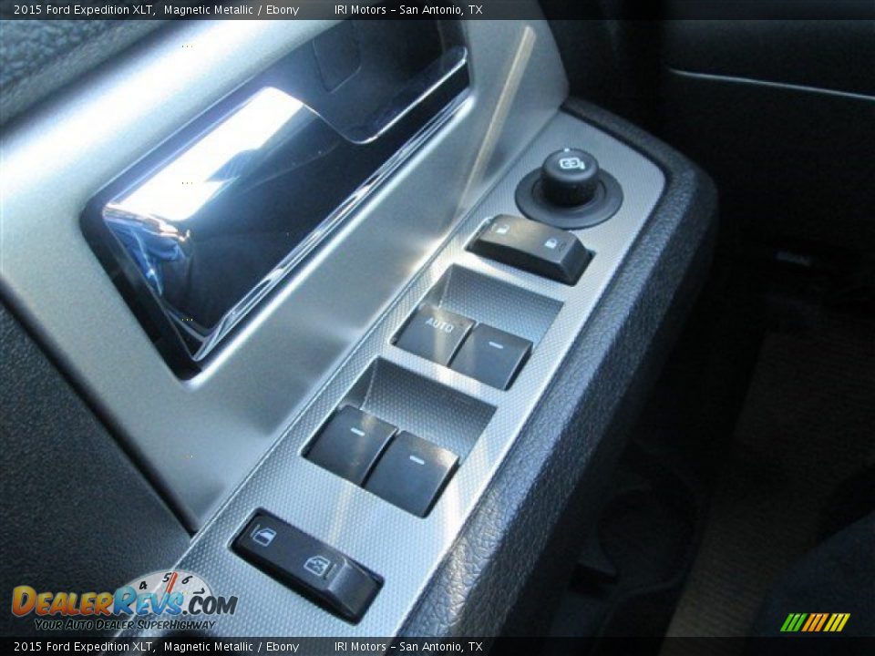2015 Ford Expedition XLT Magnetic Metallic / Ebony Photo #31