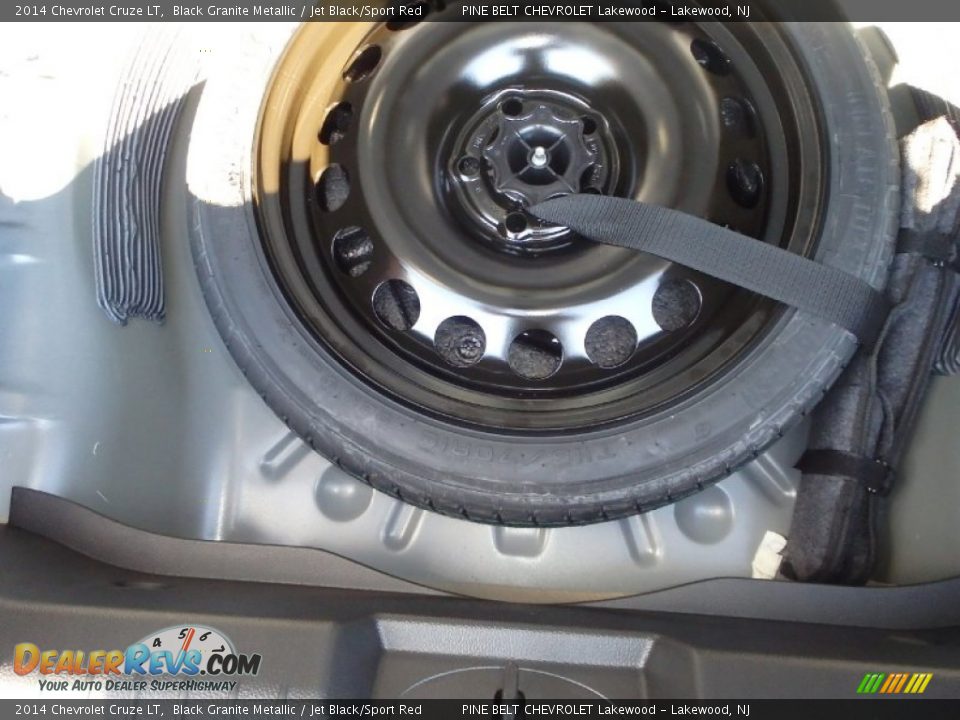 2014 Chevrolet Cruze LT Black Granite Metallic / Jet Black/Sport Red Photo #8