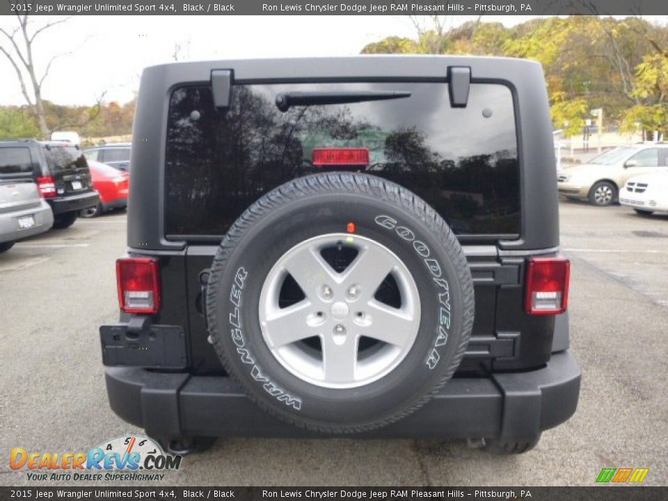 2015 Jeep Wrangler Unlimited Sport 4x4 Black / Black Photo #4