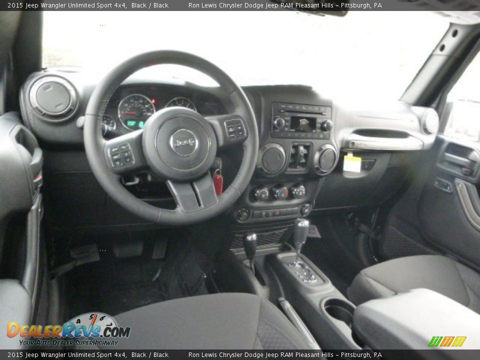 2015 Jeep Wrangler Unlimited Sport 4x4 Black / Black Photo #16