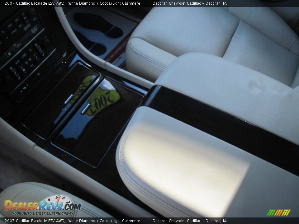 2007 Cadillac Escalade ESV AWD White Diamond / Cocoa/Light Cashmere Photo #19