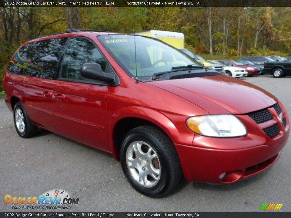 2002 Dodge Grand Caravan Sport Inferno Red Pearl / Taupe Photo #5