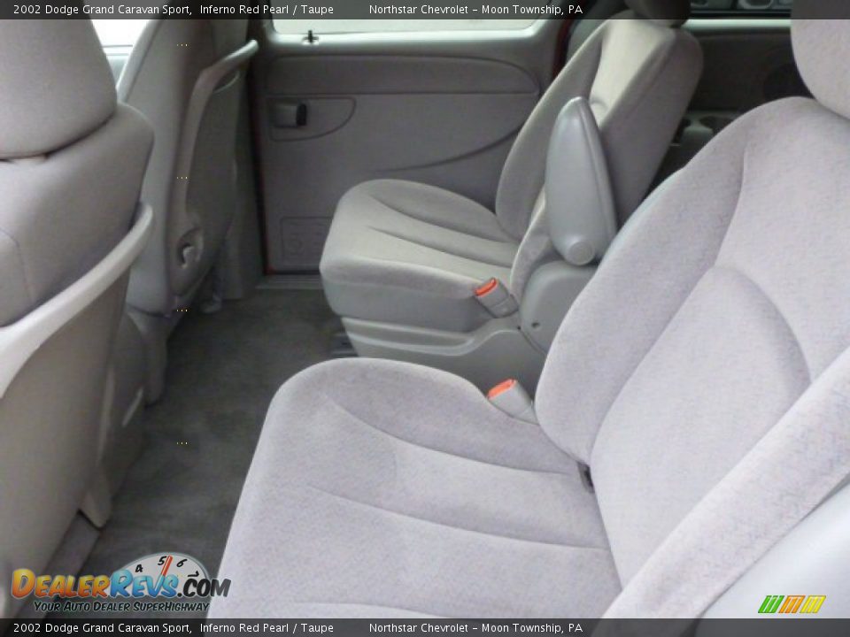 2002 Dodge Grand Caravan Sport Inferno Red Pearl / Taupe Photo #9