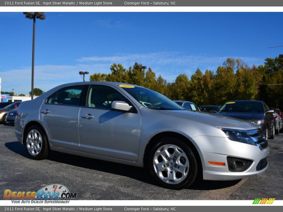 2011 Ford Fusion SE Ingot Silver Metallic / Medium Light Stone Photo #1