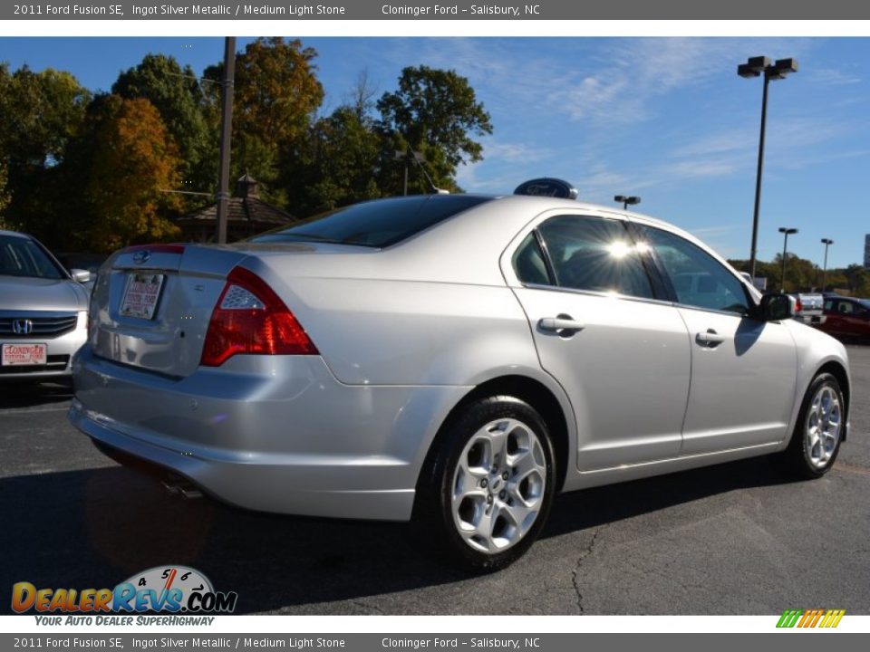 2011 Ford Fusion SE Ingot Silver Metallic / Medium Light Stone Photo #3