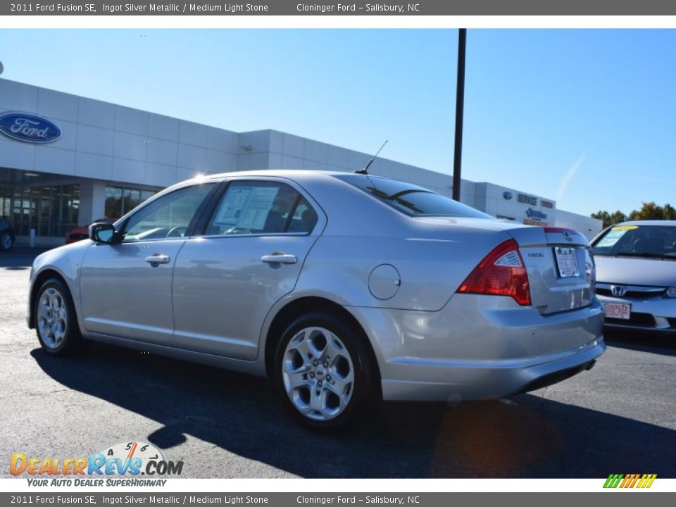 2011 Ford Fusion SE Ingot Silver Metallic / Medium Light Stone Photo #5