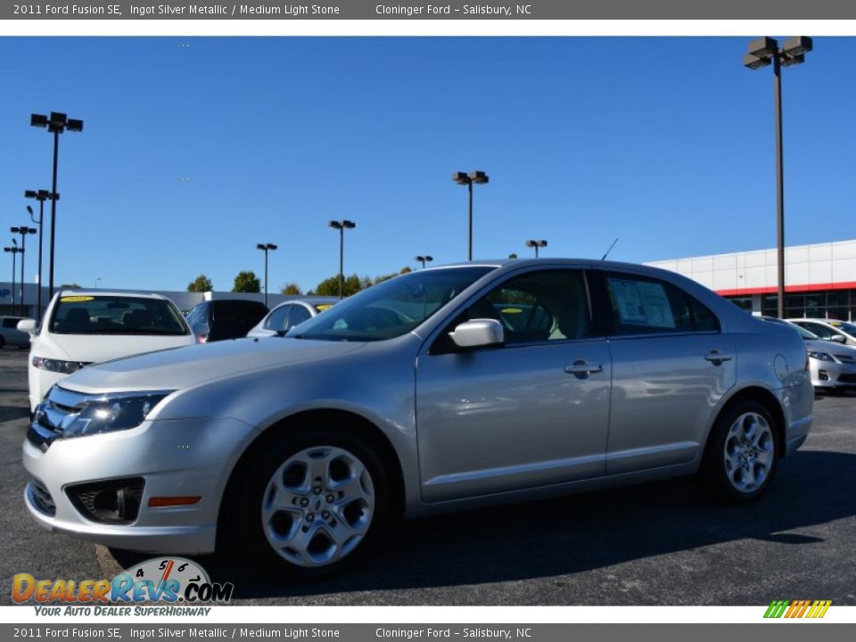 2011 Ford Fusion SE Ingot Silver Metallic / Medium Light Stone Photo #7