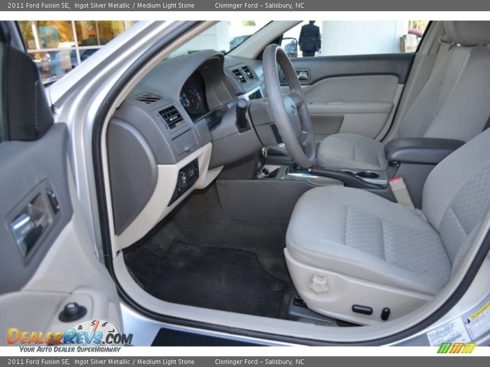 2011 Ford Fusion SE Ingot Silver Metallic / Medium Light Stone Photo #9