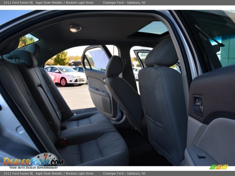 2011 Ford Fusion SE Ingot Silver Metallic / Medium Light Stone Photo #13