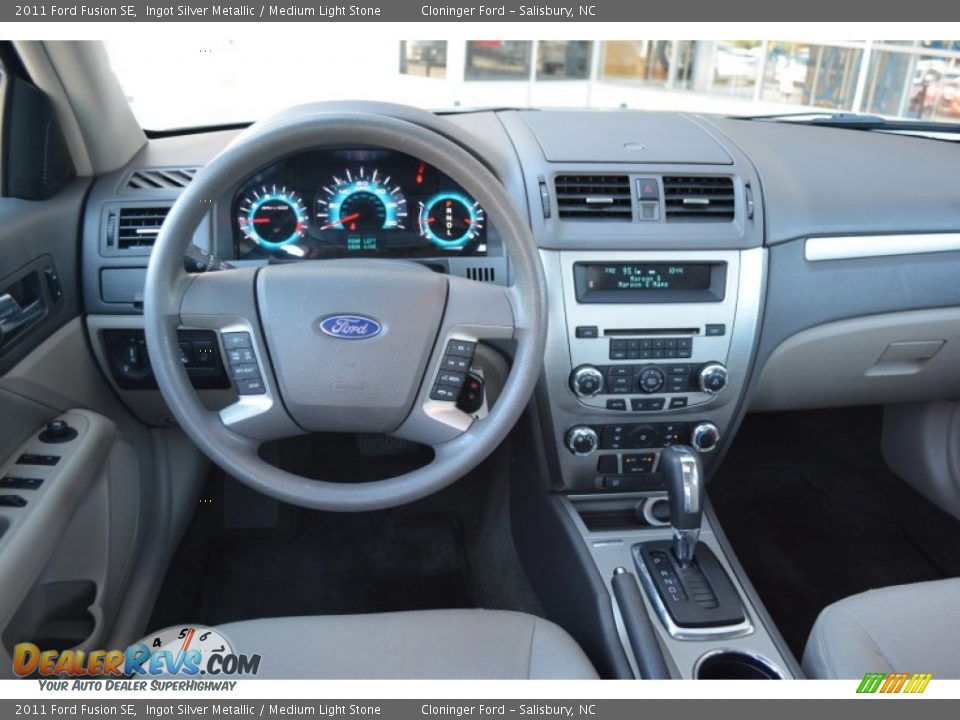2011 Ford Fusion SE Ingot Silver Metallic / Medium Light Stone Photo #18
