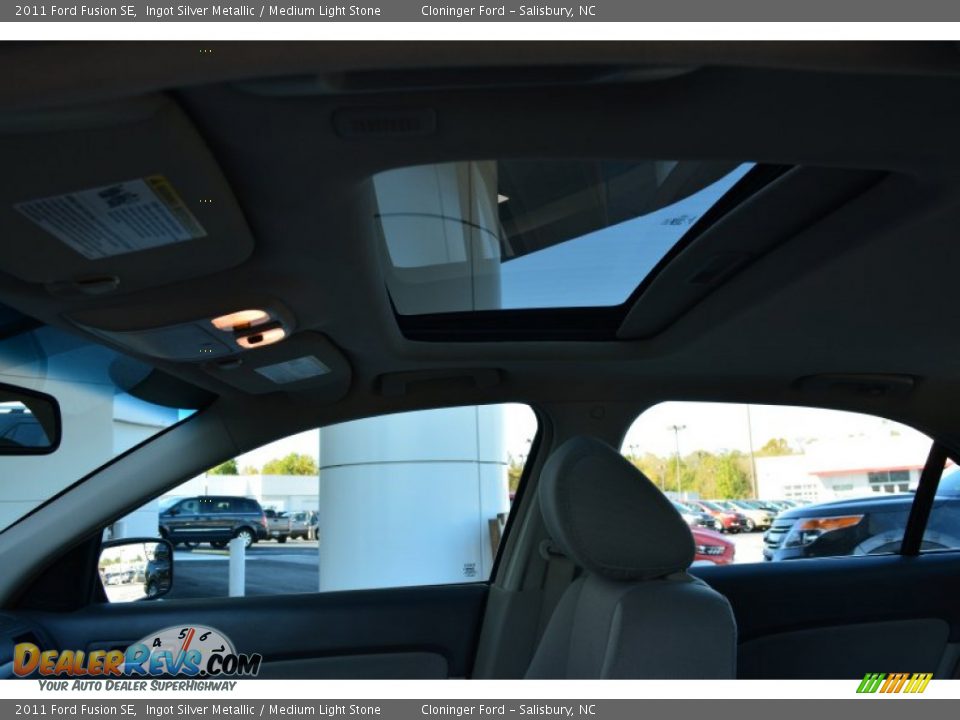 2011 Ford Fusion SE Ingot Silver Metallic / Medium Light Stone Photo #19