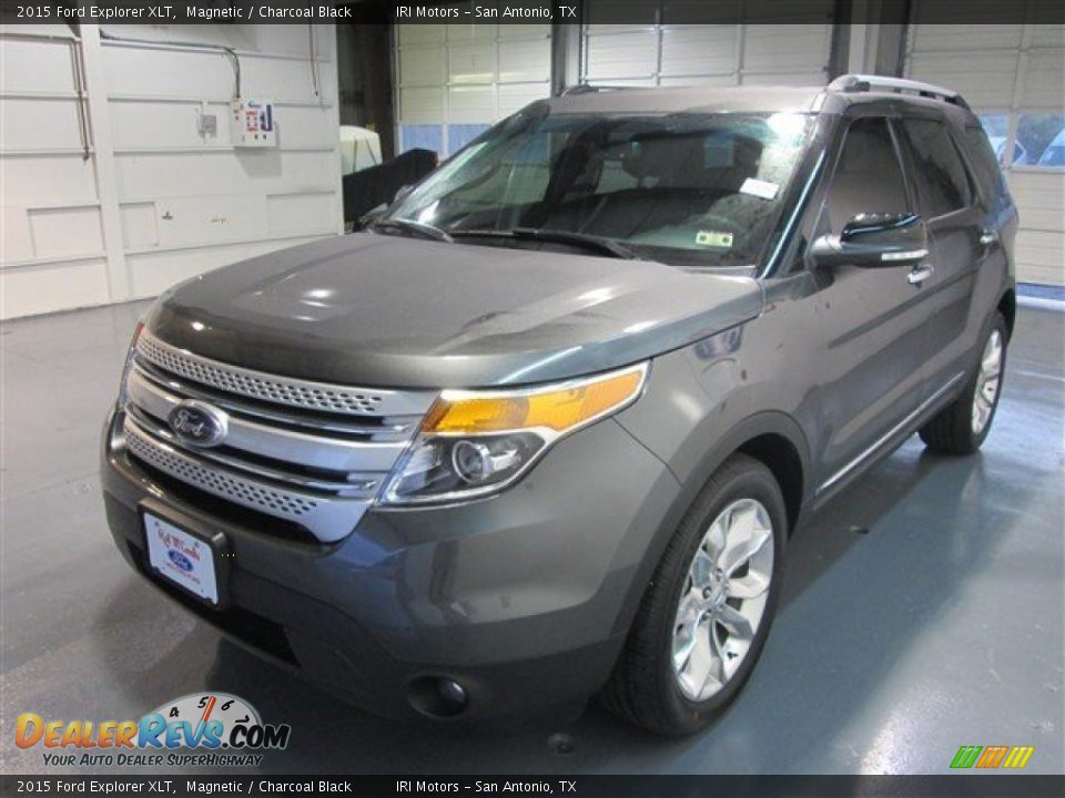 2015 Ford Explorer XLT Magnetic / Charcoal Black Photo #3