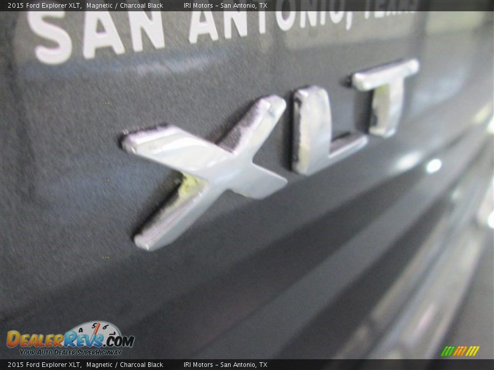 2015 Ford Explorer XLT Magnetic / Charcoal Black Photo #7