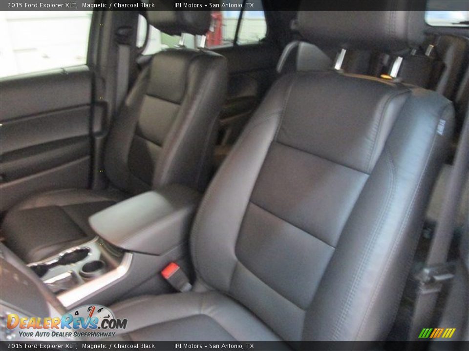 2015 Ford Explorer XLT Magnetic / Charcoal Black Photo #9