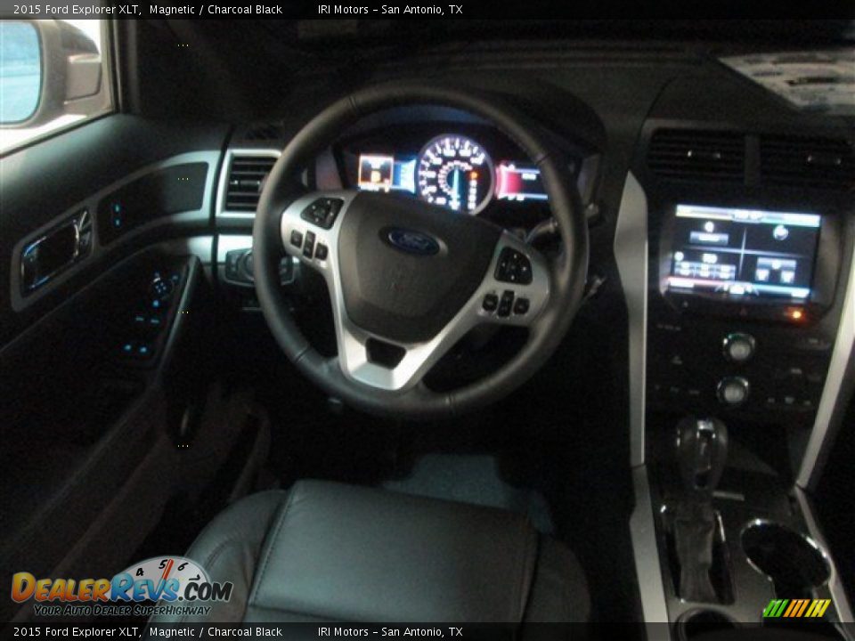 2015 Ford Explorer XLT Magnetic / Charcoal Black Photo #12